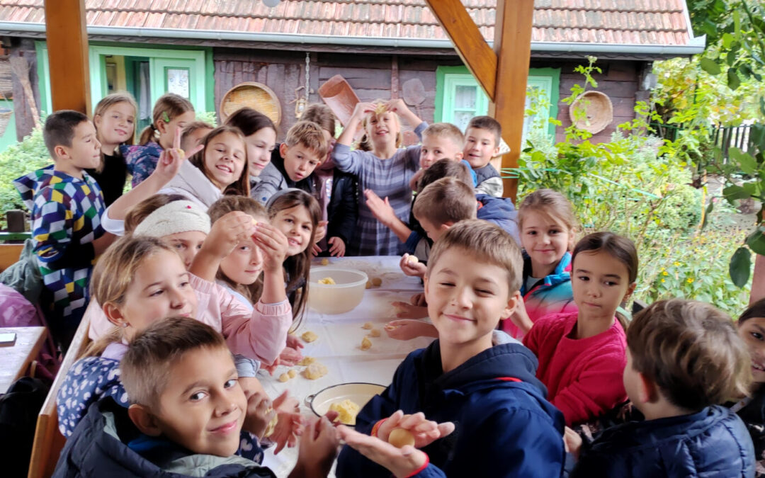 Trećaši na izletu u zoološkom vrtu Ervenik